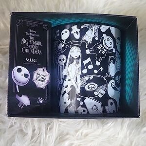 ✨️ Glow In The Dark - Nightmare Before Christmas Mug